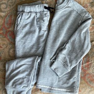 Splendid sweatsuit with silver trim detail 🤍